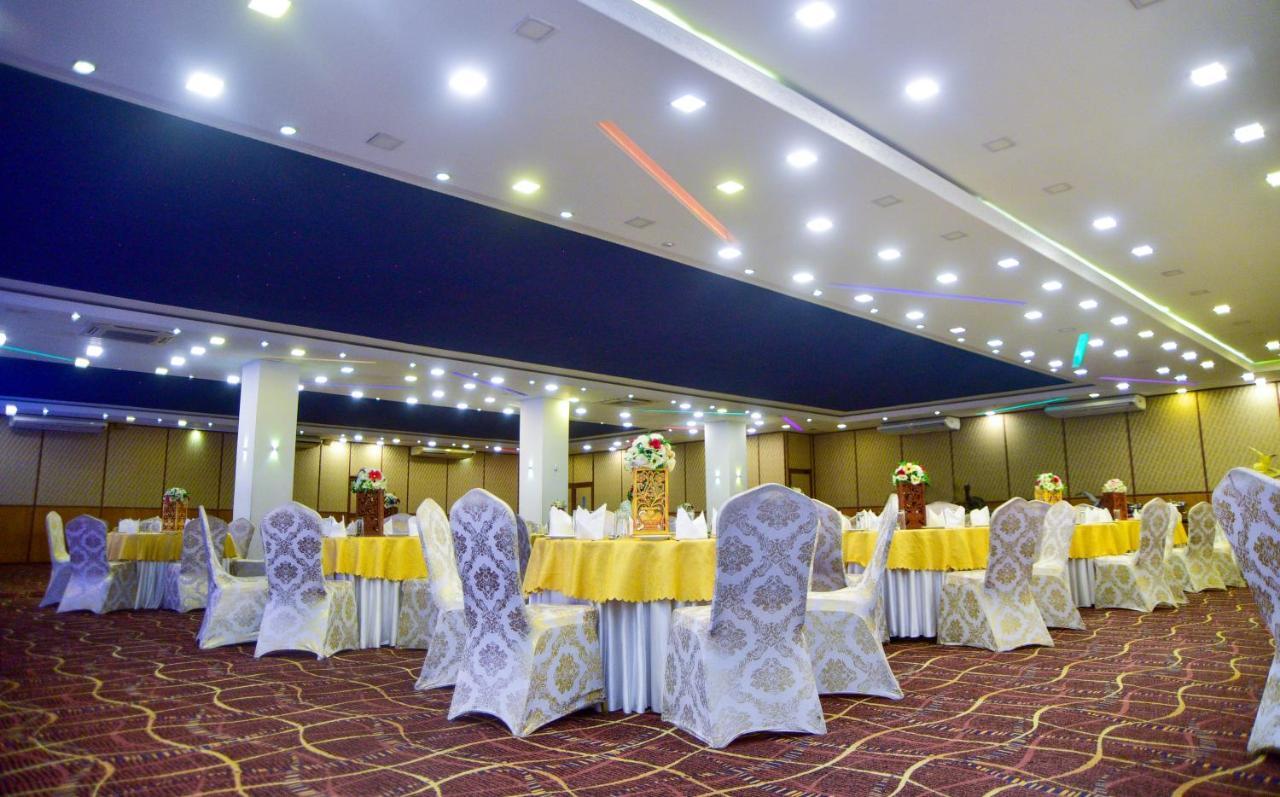 Hotel Blue Sky Курунегала Экстерьер фото